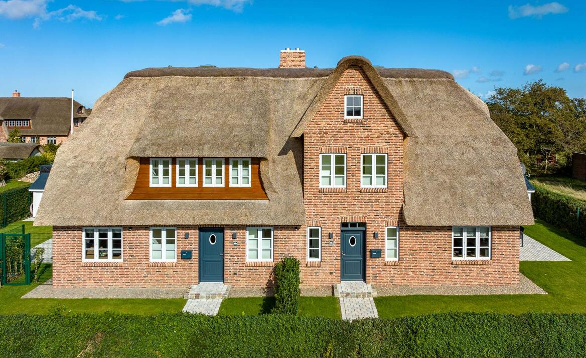Vorschaubild Friesenhaus mit zwei Doppelhaushälften